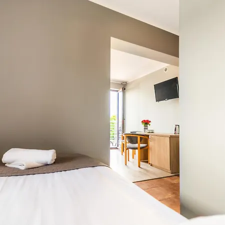 Reveliqa2 - Goscinne I *