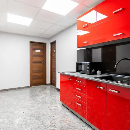 Reveliqa2 - Goscinne I Apartament *