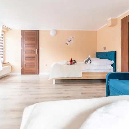 Reveliqa2 - Goscinne I 아파트 *