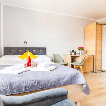 Reveliqa2 - Goscinne I Apartament