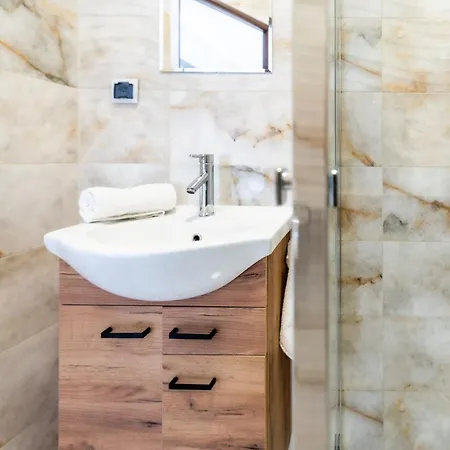 Apartamento Reveliqa2 - Goscinne I Pobierowo