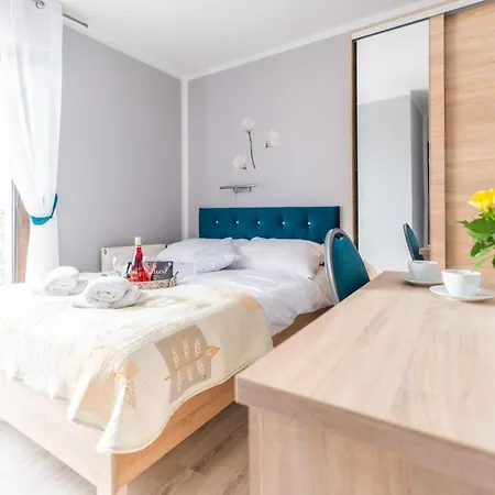 Reveliqa2 - Goscinne I