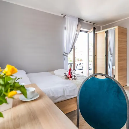 Reveliqa2 - Goscinne I *