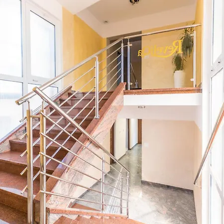 Reveliqa2 - Goscinne I Apartamento