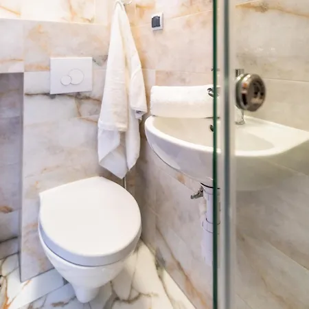 아파트 Reveliqa2 - Goscinne I