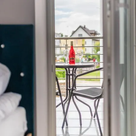 Reveliqa2 - Goscinne I Apartamento Pobierowo