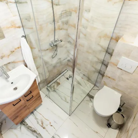 Reveliqa2 - Goscinne I 포비에로보