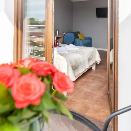 Apartamento Reveliqa2 - Goscinne I Pobierowo