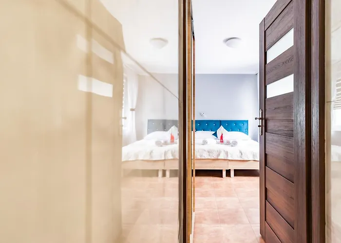 Reveliqa2 - Goscinne I Lejlighed