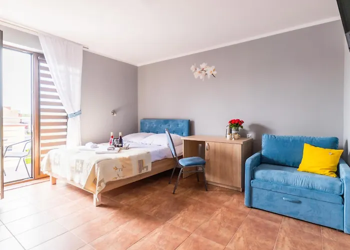 Reveliqa2 - Goscinne I Lejlighed Pobierowo