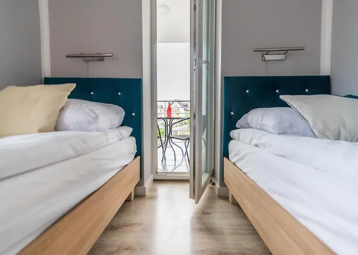 Reveliqa2 - Goscinne I