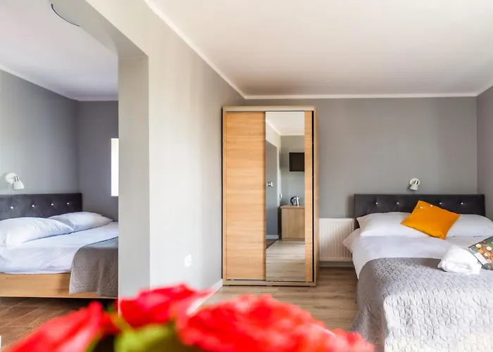 Reveliqa2 - Goscinne I Lejlighed Pobierowo